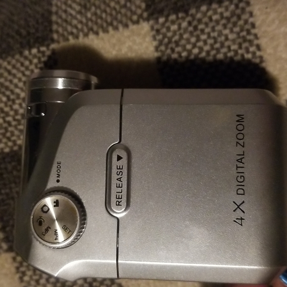 Digital video camera - Picture 7 of 8